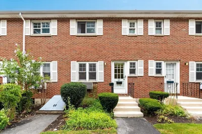 53 Emerson Gardens Rd #53 1