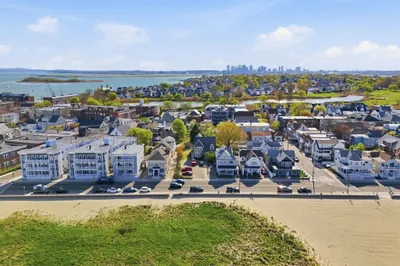 93 1/2 Winthrop Shore Drive 1