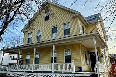 95 Maple St 1