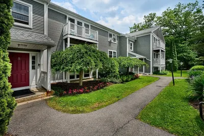 48 Evergreen Road #312 1