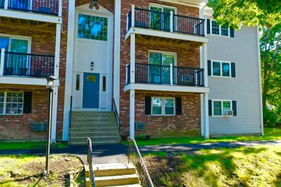 19 Chapel Hill Dr #10