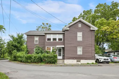 3-5 Pleasant St 1