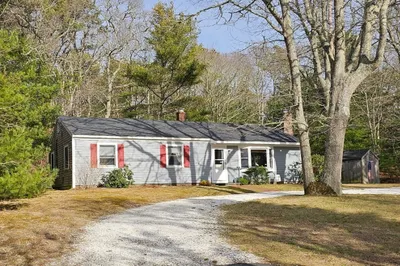 59 Meetinghouse Rd 1