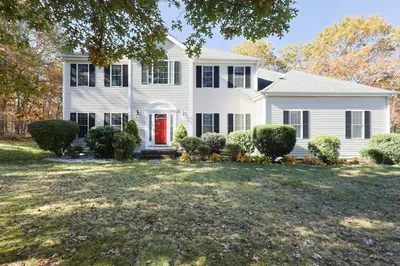 3 Nicole Rd