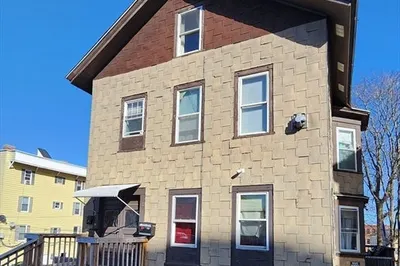 13 Queen St 1