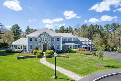 30 Laurel Ln 1