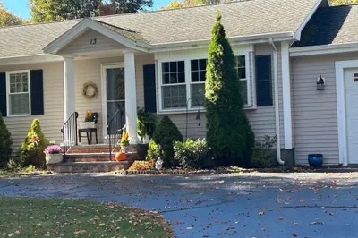 13 Green Meadow Dr 1