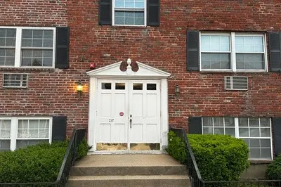 217 Neponset Ave #1