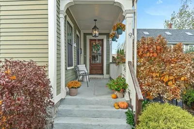 9 Chapman Ave