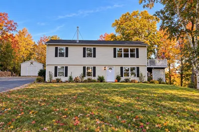 210 Pine Hill Rd 1