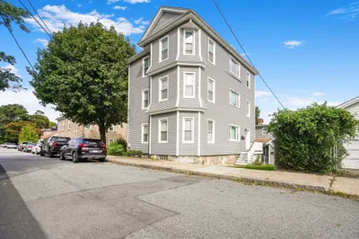 27-29 Blaine St