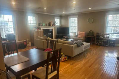 137 Calumet St #1