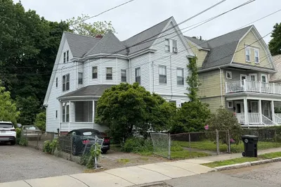 33 Melendy Ave 1