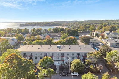 2 Ocean Ave #3H 1