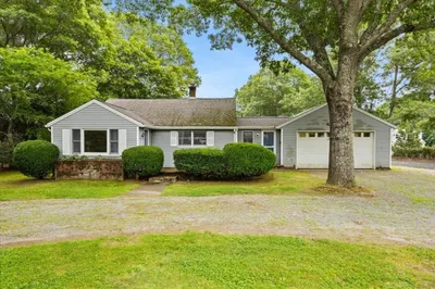 435 Sandwich Rd