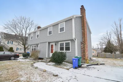 2 Henshaw Ave #2