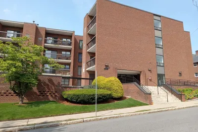 12 Mount Vernon St #25 1