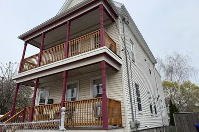 12 Wentworth St #1 1