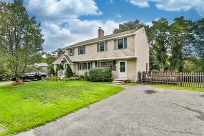 12 Christie Dr #2