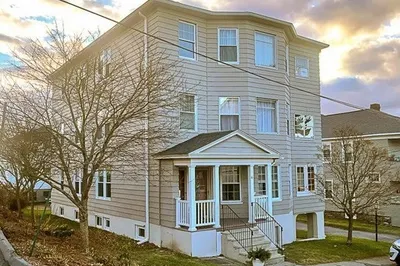 6 Trottier St #3 1