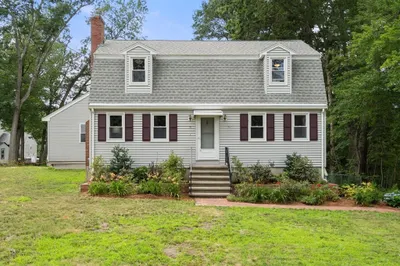 5 Rio Vista St