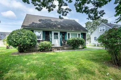 24 Montauk Street