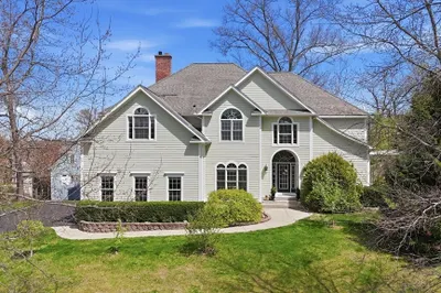 12 White Pine Road 1