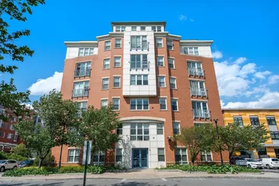113 Sumner St #23 1