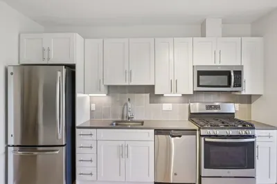 77 New St #423 1