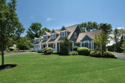 38 Lauren Ln 1