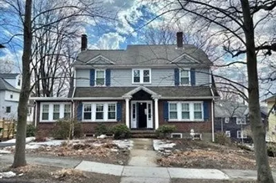 67 Lewis St