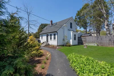 39 Topsfield Rd 1