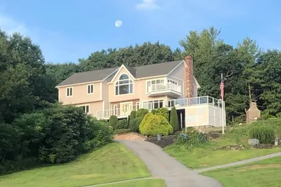 228 Hill St 1