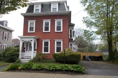 21 Highland Ave