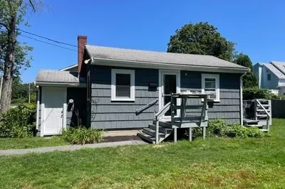 39 Newton Ave