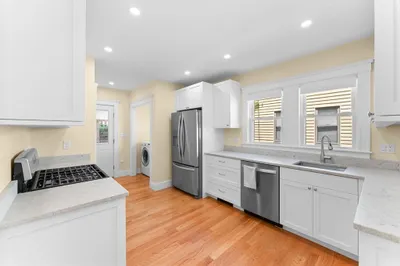 1579 Centre St #1