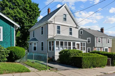 35 Delano Park