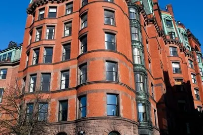 34.5 Beacon Street #3N