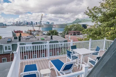 33 Medford St #6