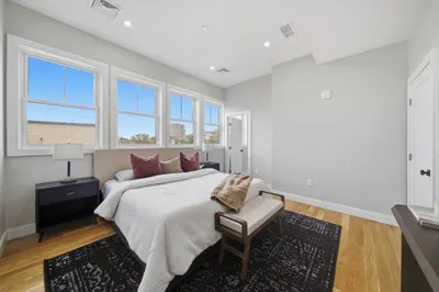 174 Walnut Street #3 1
