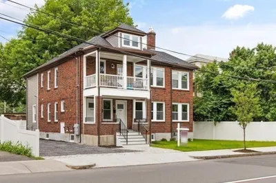 326 Adam St #326