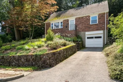 84 Shirley Rd