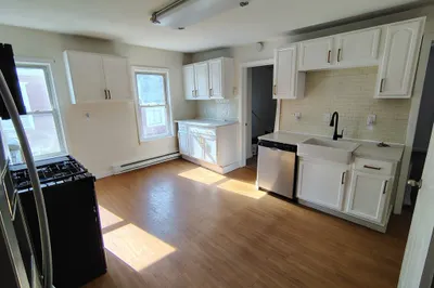 101 West Hollis St #2 1