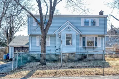 11 Harbor Villa Ave 1