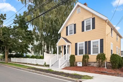 37 E. Emerson St 1