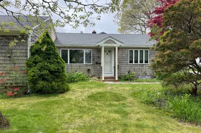 57 Harrington St