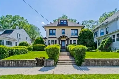 48-50 Main St