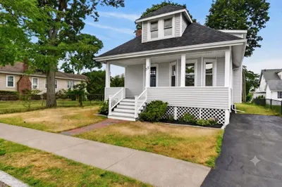 55 Shirley St