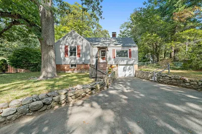 8 Elginwood Road