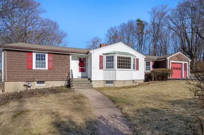 14 Bird Hill Avenue 1
